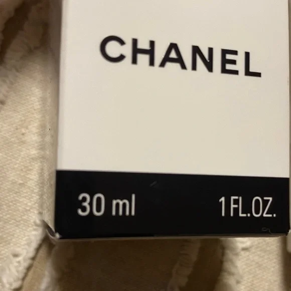 NWT Chanel LA SOLUTION 10 DE CHANEL - Picture 4 of 4